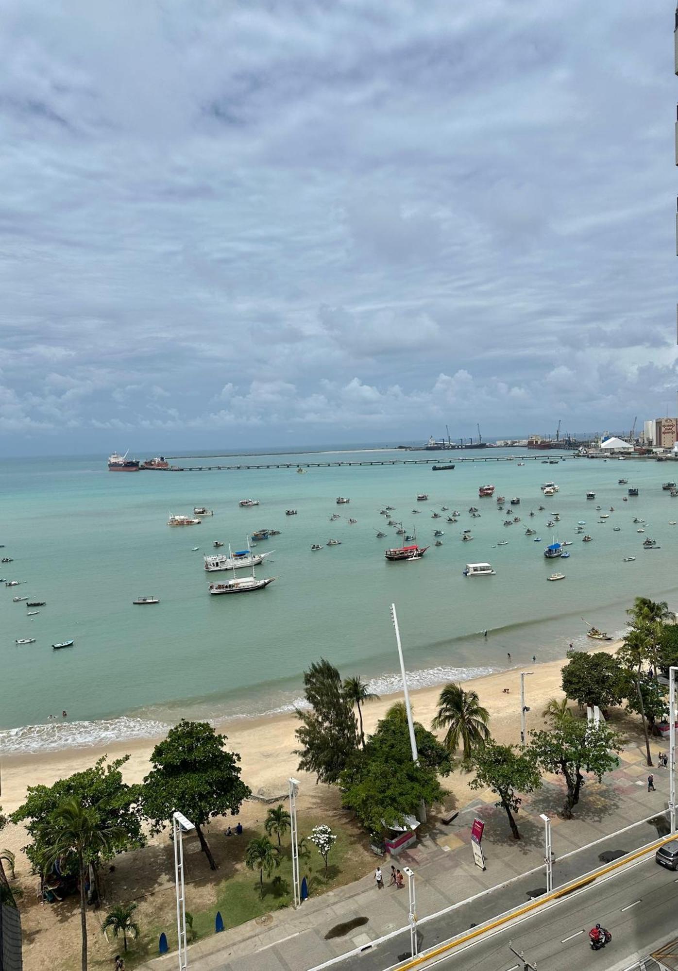 953 Golden Flat Beira Mar 50m2 1